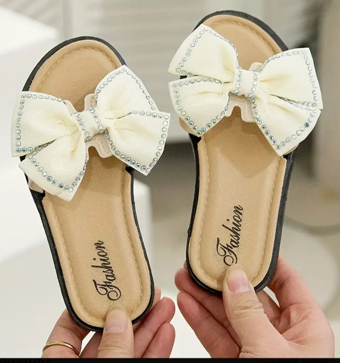 Sparkle bow sandals
