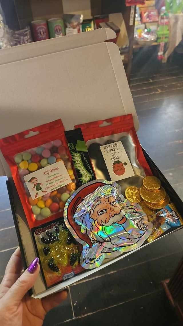 Bah humbug treat box 🖤