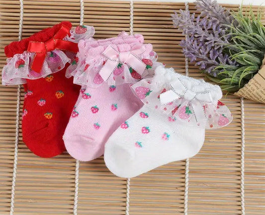 SAMPLE SALE - 3 pack strawberry socks