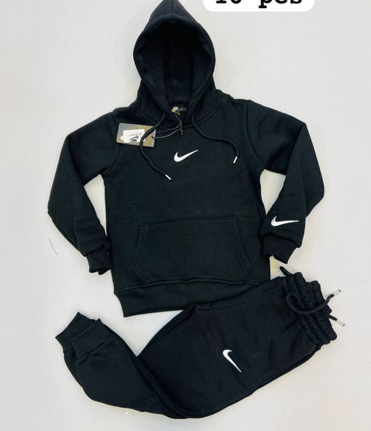 Black NKE tracksuit
