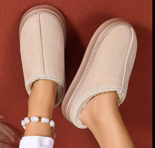 Beige slipper shoe - ADULT
