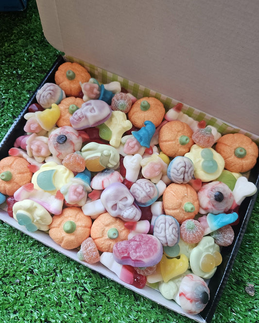 Halloween treat boxes -  name can be added to box